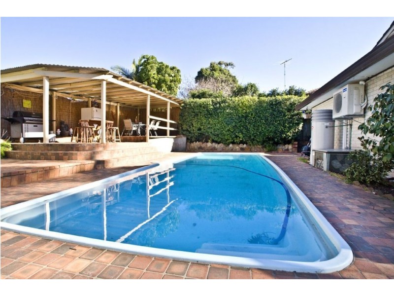 276 St Johns rd, Bradbury NSW 2560