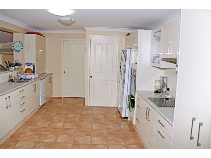 210 St Johns rd, Bradbury NSW 2560