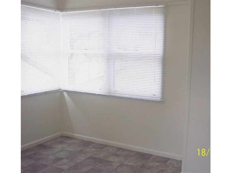 29 Donaldson st, Bradbury NSW 2560