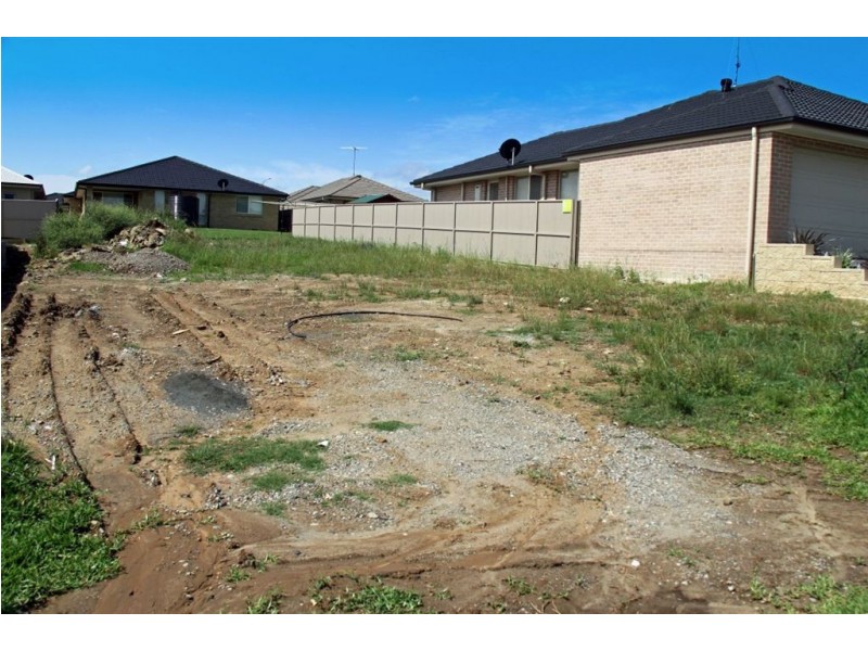 24 Langshan st, Spring Farm NSW 2570