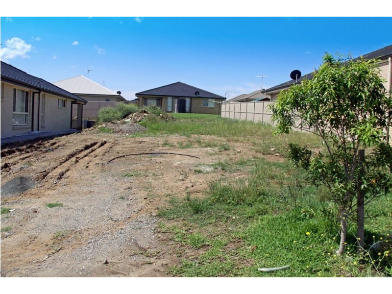 24 Langshan st, Spring Farm NSW 2570