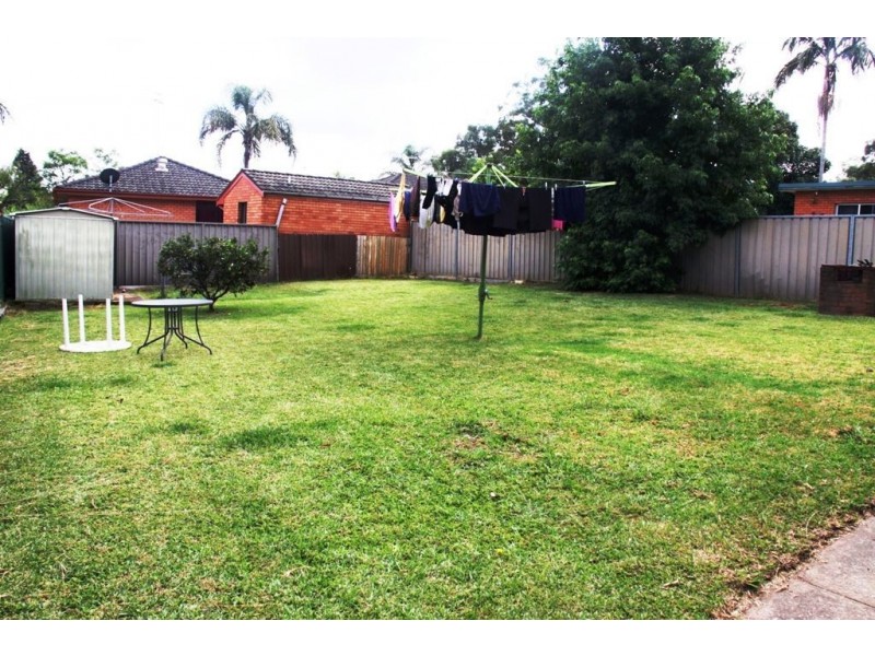 10 Cook Rd, Ruse NSW 2560