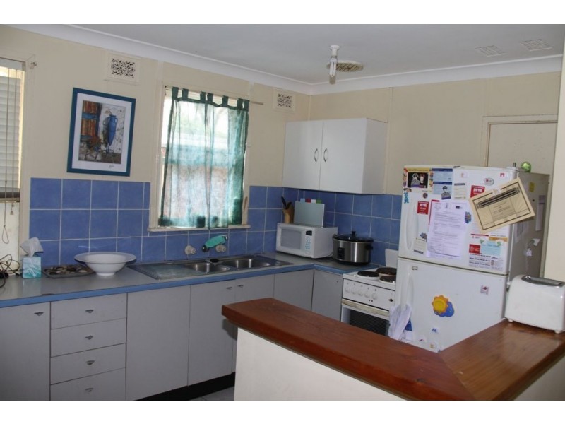 49 Lindesay St, Leumeah NSW 2560