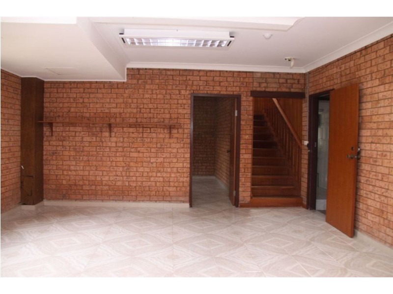 25 Pine Ave, Bradbury NSW 2560