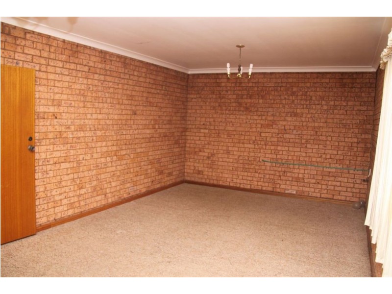 25 Pine Ave, Bradbury NSW 2560