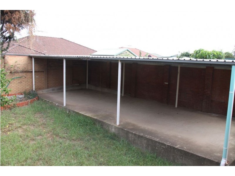 25 Pine Ave, Bradbury NSW 2560