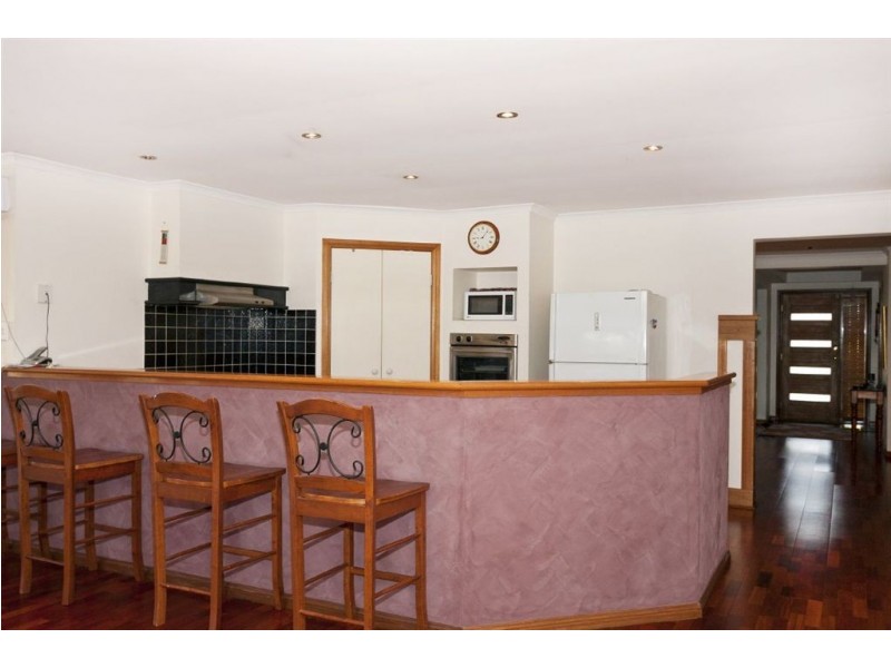 54 Crommelin Crescent, St Helens Park NSW 2560