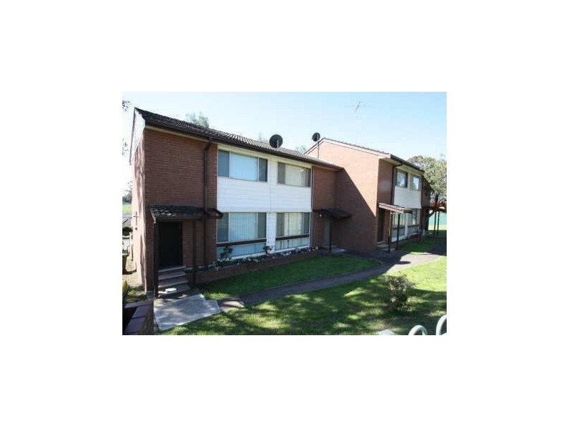 27/18 Westmoreland Drive,, Minto NSW 2566