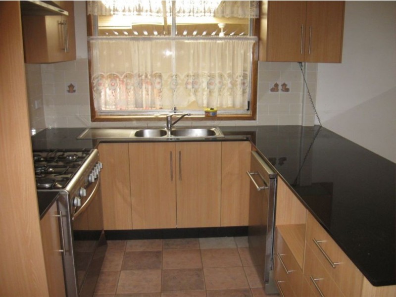 3 Tummul Place, St Andrews NSW 2566