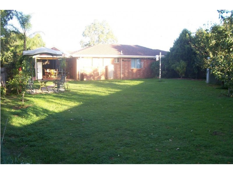 5 Zircon Pl, Eagle Vale NSW 2558
