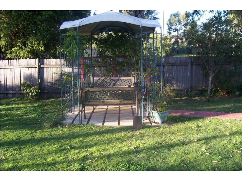 5 Zircon Pl, Eagle Vale NSW 2558