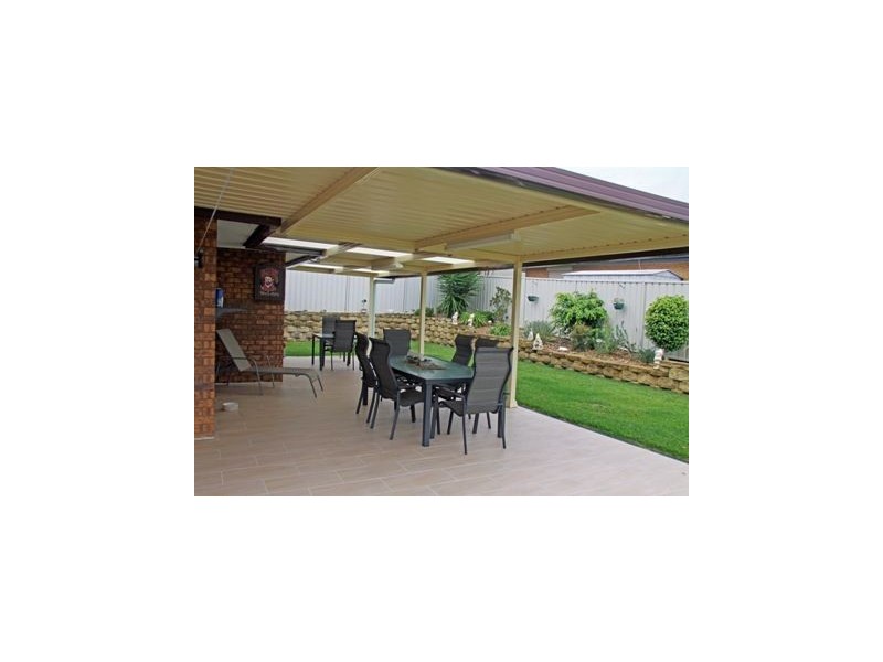 16 Juilet Close, Rosemeadow NSW 2560