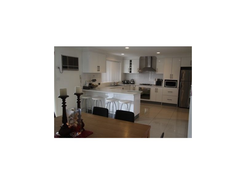 18 Garonne Street, Kearns NSW 2558