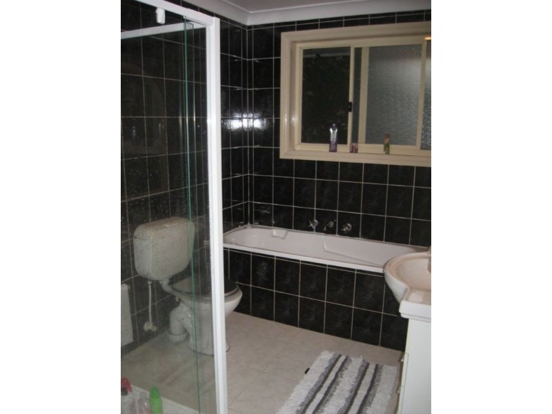 77 St Helens Park Drive, St Helens Park NSW 2560