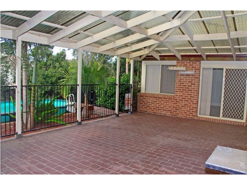 23 Chain-o-Ponds Cct, Mount Annan NSW 2567