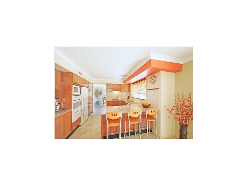 1 Mountainview Ave, Glen Alpine NSW 2560