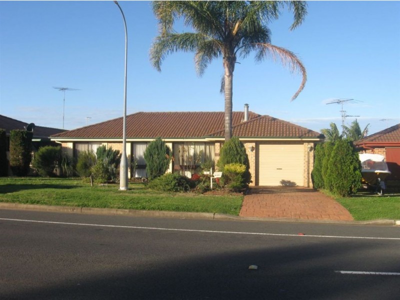 297 Copperfield Drive,, Rosemeadow NSW 2560