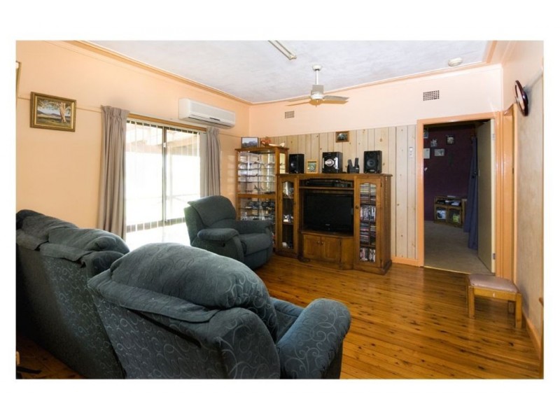 22 Dan Street,, Campbelltown NSW 2560