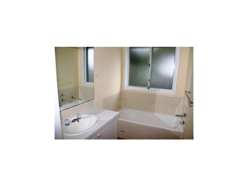 5 Sauvignon Place, Eschol Park NSW 2558