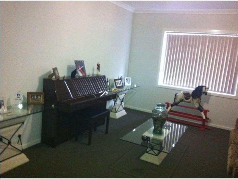 25 Montazah Place, Spring Farm NSW 2570