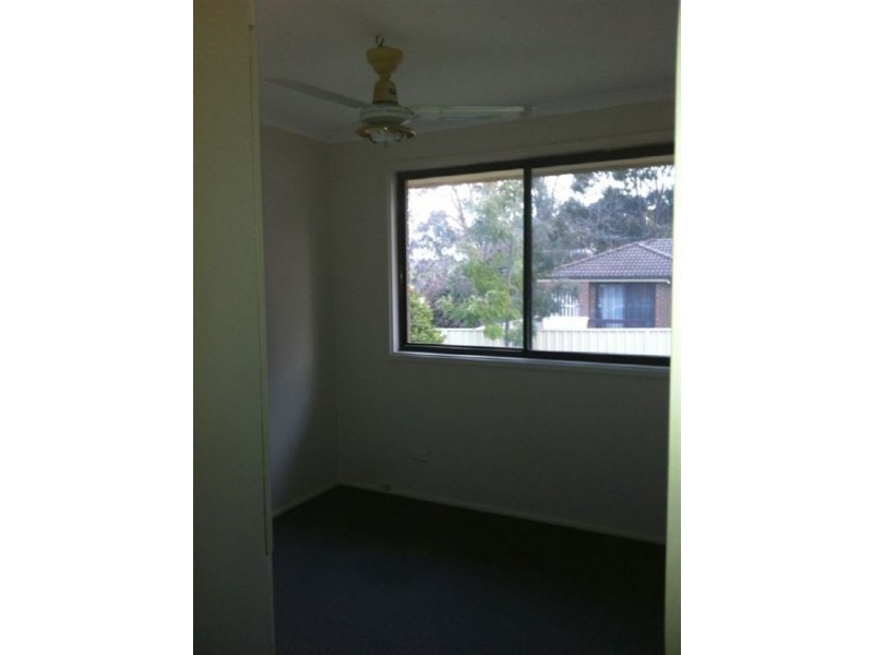 43 Othello Ave, Rosemeadow NSW 2560