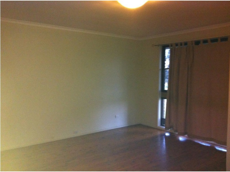 43 Othello Ave, Rosemeadow NSW 2560