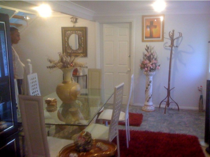 10 Flynn Place, Leumeah NSW 2560