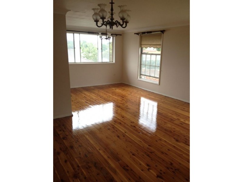 22 Ardrossen Crescent,, St Andrews NSW 2566