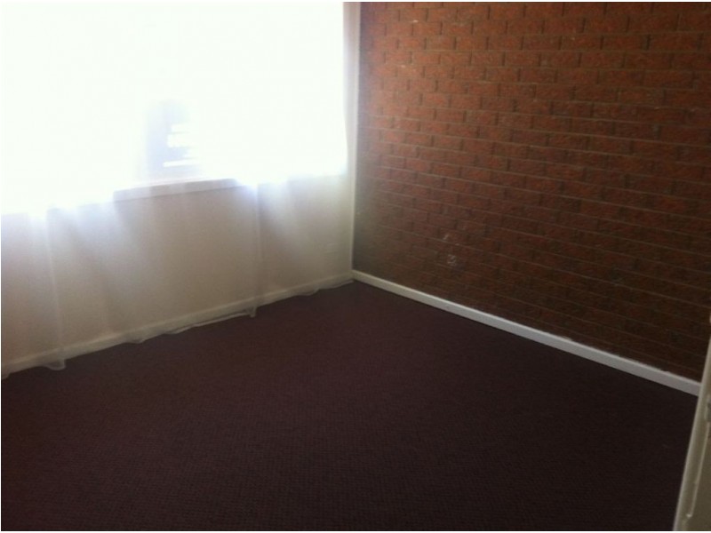 27/18 Westmoreland Road, Minto NSW 2566