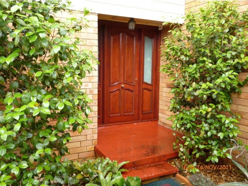 4/15 Stringybark Place, Bradbury NSW 2560