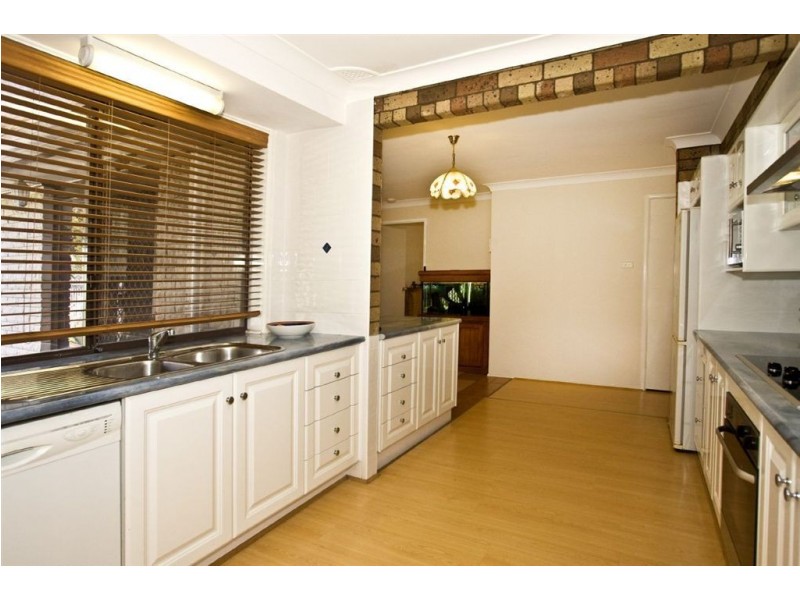 276 st johns rd, Bradbury NSW 2560