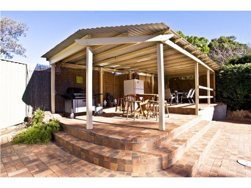 276 st johns rd, Bradbury NSW 2560