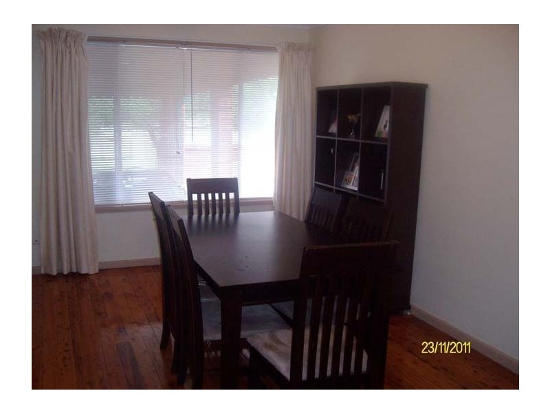 10 Lewis Street, Bradbury NSW 2560