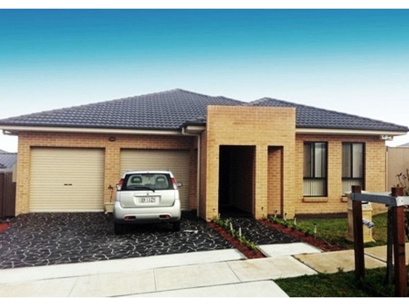 25 Montazah St, Spring Farm NSW 2570