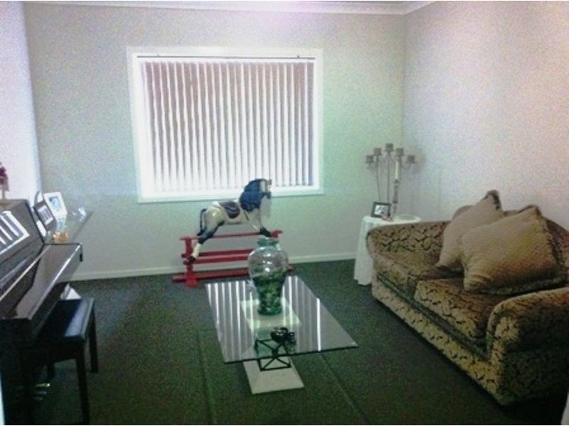 25 Montazah St, Spring Farm NSW 2570