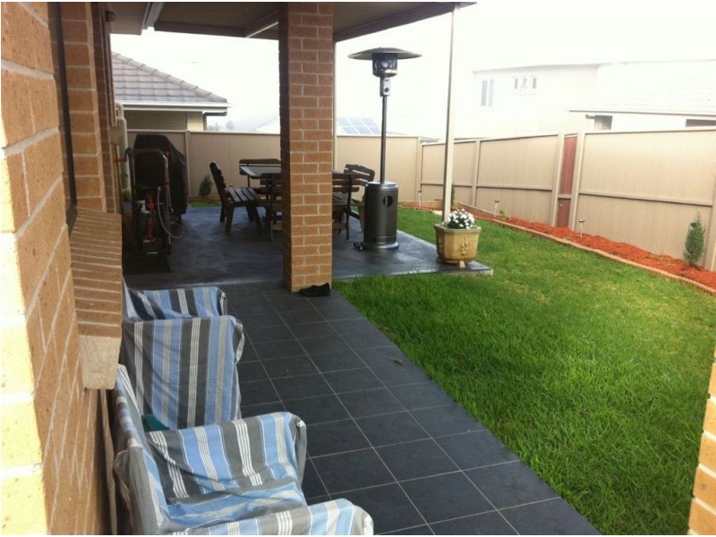 25 Montazah St, Spring Farm NSW 2570