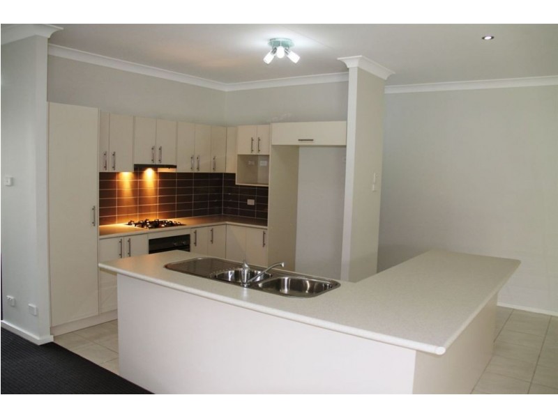 7 Dewpoint Dr, Spring Farm NSW 2570