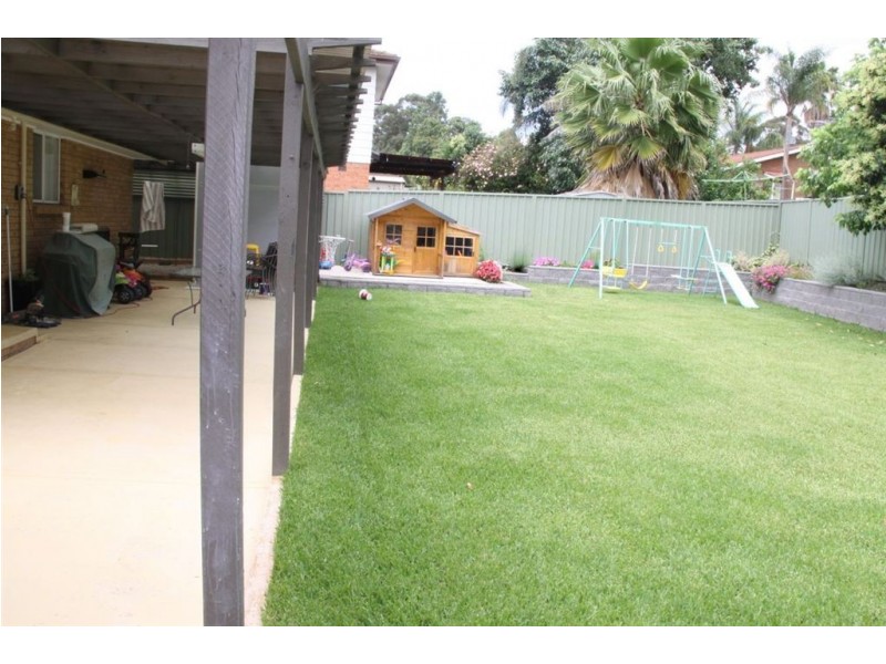 19 Crisparkle Dr, Ambarvale NSW 2560