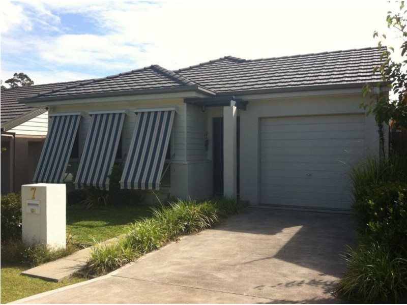 7 Carlton Road, Campbelltown NSW 2560