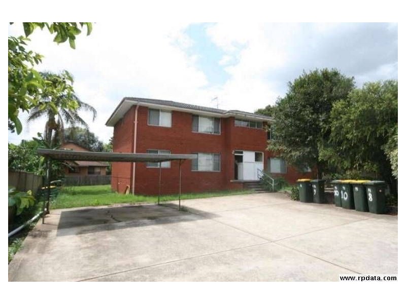 7/8 Condamine Street, Campbelltown NSW 2560
