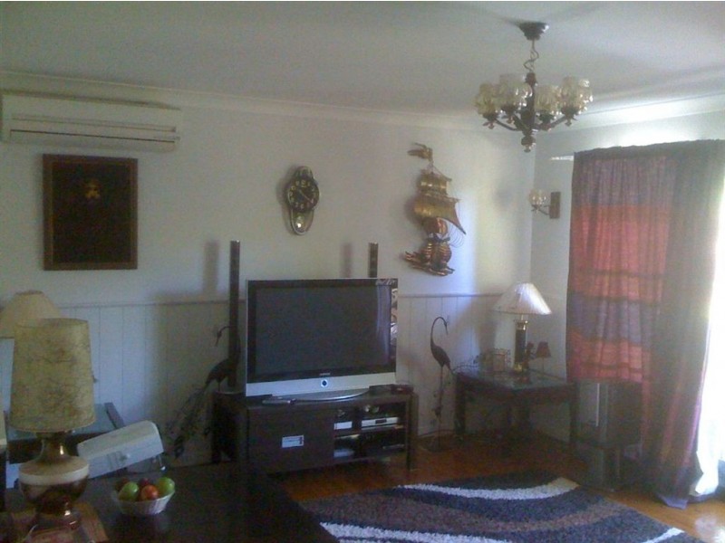 10 Flynn Cres, Leumeah NSW 2560