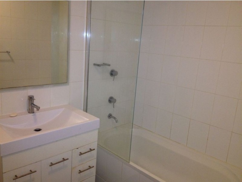 1D/541 Pembroke Rd, Leumeah NSW 2560