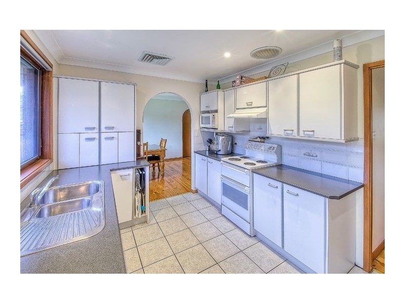 42 Cudgegong Rd, Ruse NSW 2560