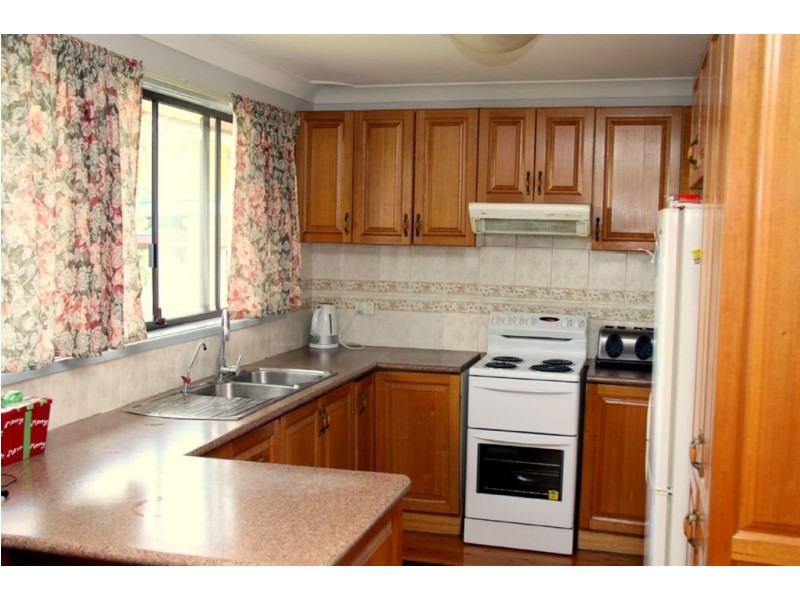 19 Turquoise Pl, Eagle Vale NSW 2558