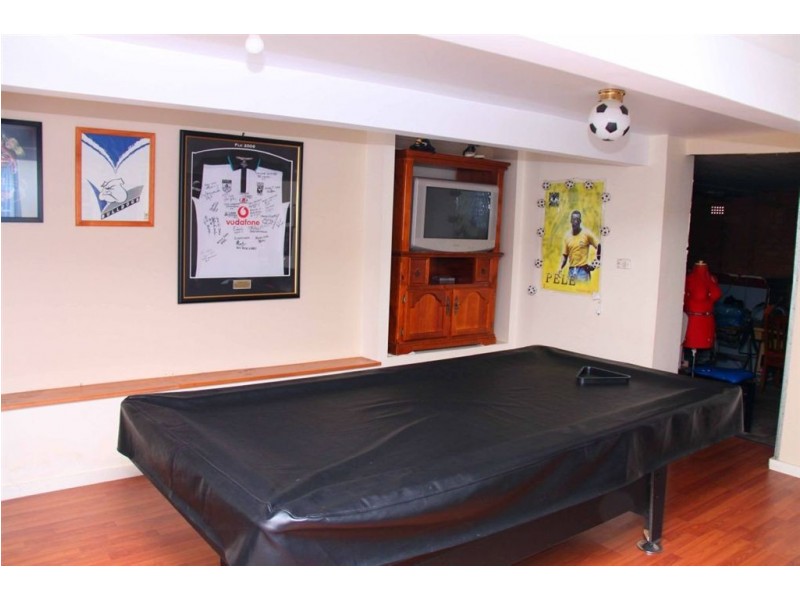 9 Reiby Place, Bradbury NSW 2560