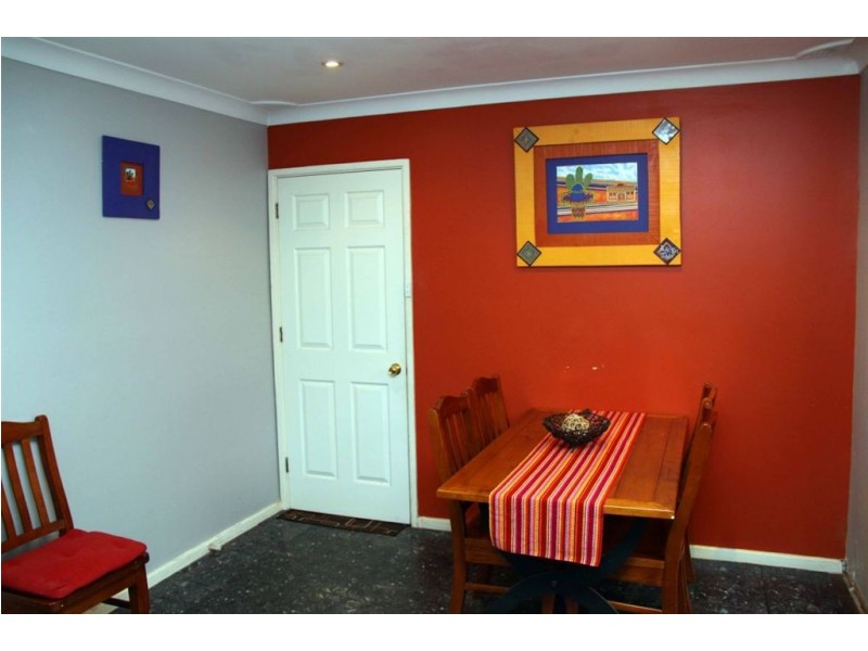 9 Reiby Place, Bradbury NSW 2560