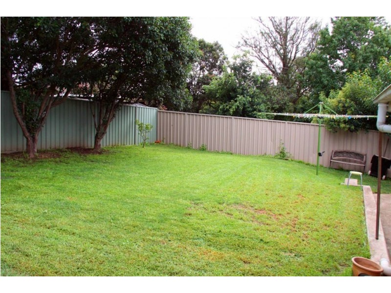 9 Reiby Place, Bradbury NSW 2560