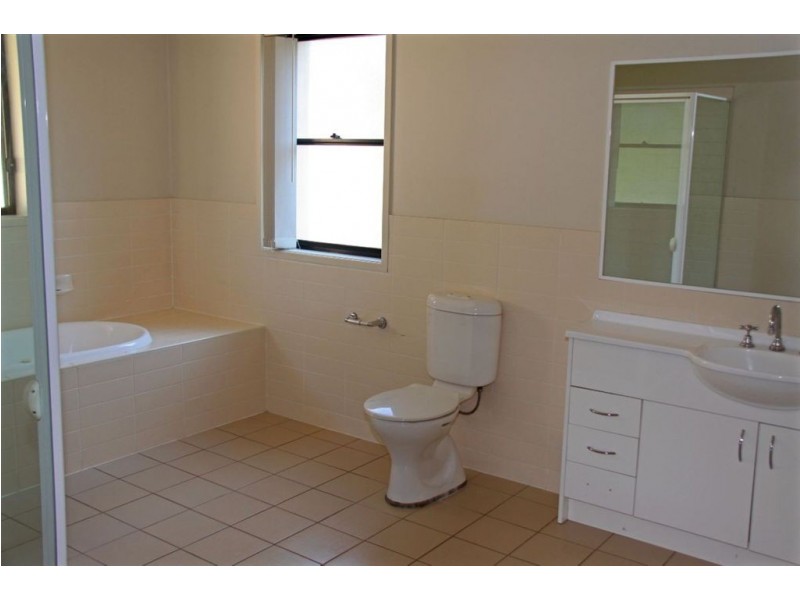 36 Paley St, Campbelltown NSW 2560