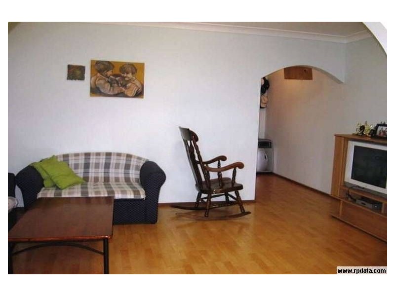 2/1a Barcoo Ave, Leumeah NSW 2560