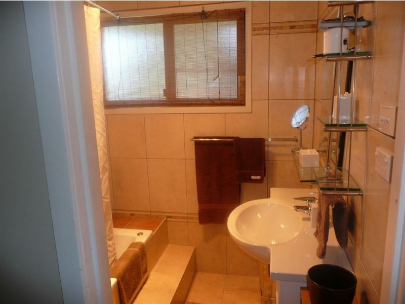 20 Chasselas, Eschol Park NSW 2558